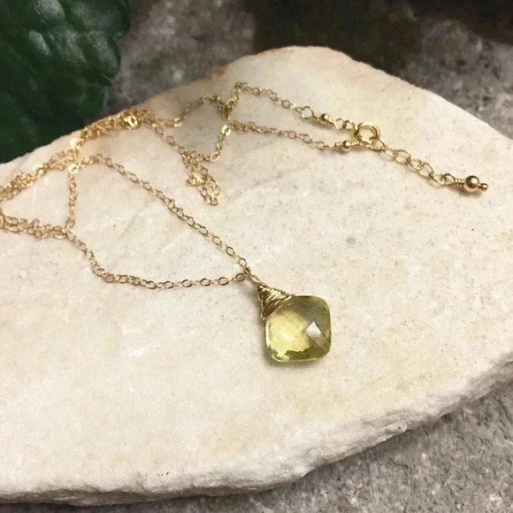 Yellow Quartz Gemstone,Pendant Diamond Shape,Gold Filled - Picture 5 of 5